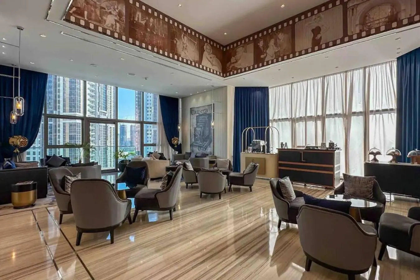 Apartment 5 Star Rooftop Infinity Pool With Burj Khalifa Views Dubai