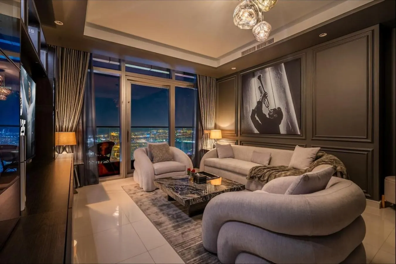 Apartment 5 Star Rooftop Infinity Pool With Burj Khalifa Views Dubai United Arab Emirates