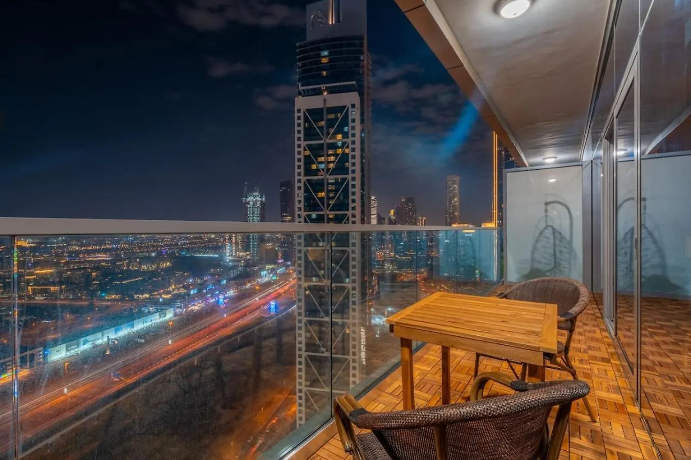 5 Star Rooftop Infinity Pool With Burj Khalifa Views Dubai 0*,  United Arab Emirates