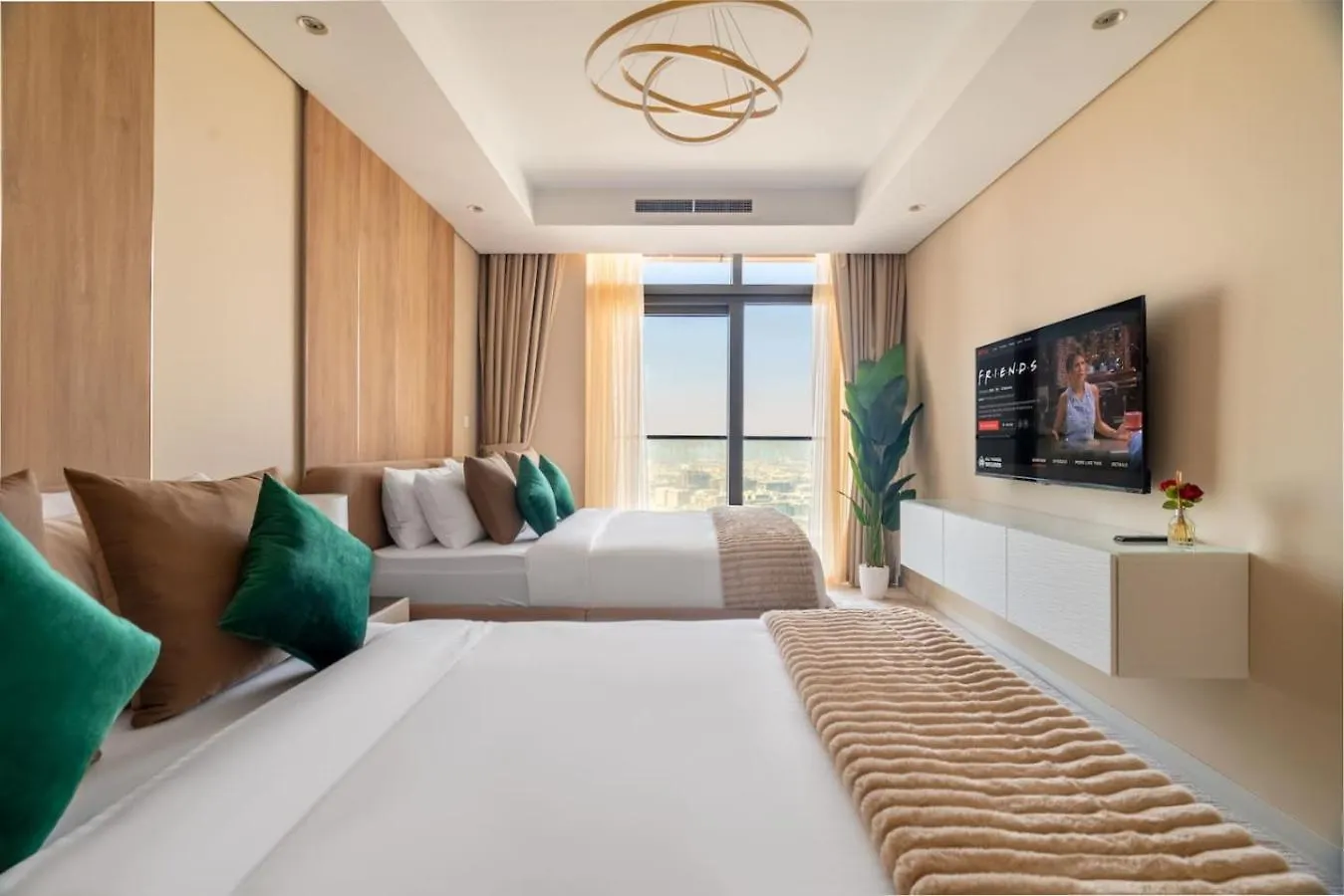 Apartment 5 Star Rooftop Infinity Pool With Burj Khalifa Views Dubai United Arab Emirates